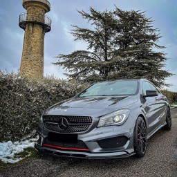 Splitter przedni spoiler spoiler pasuje do Mercedesa C117 X117 CLA z pakietem AMG