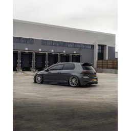 PROGI BOCZNE VW GOLF R & GOLF GTI MK7 / MK7.5 EVO-1 GLOSS BLACK FIRMY ZAERO (2014-2020)